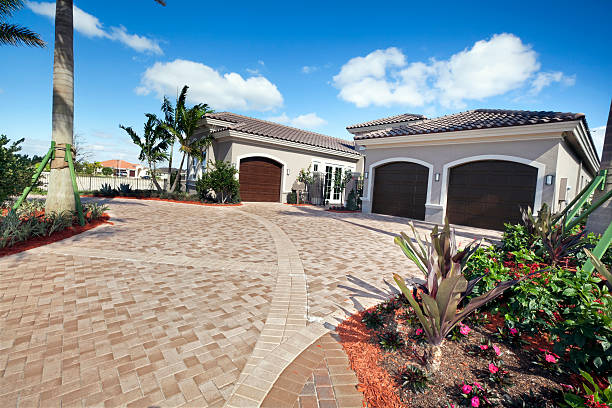 Best Driveway Paving Contractor  in Mendota, IL